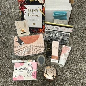 Box of 19 various beauty/self care items